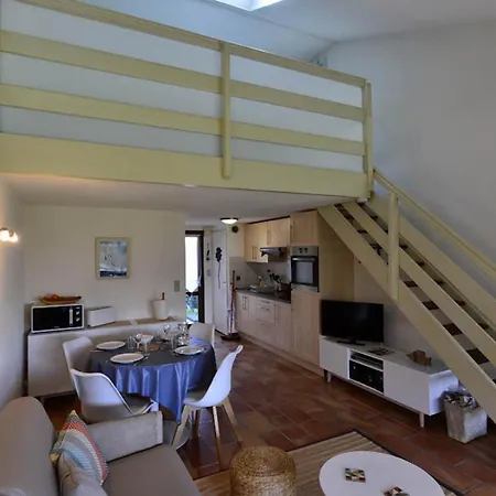 Veritable Cocon Pres De La Plage Du Chateau بيت للعطل